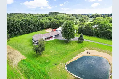 64 Oakland Road, Cambridge, WI 53523 - Photo 9