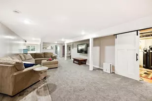 64 Oakland Rd, Cambridge, WI 53523 - Photo 35