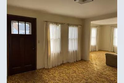 215 E Centerway Street, Janesville, WI 53545 - Photo 7