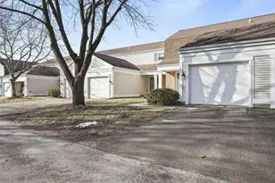 7372 Old Sauk Rd, Madison, WI 53717 - Photo 9