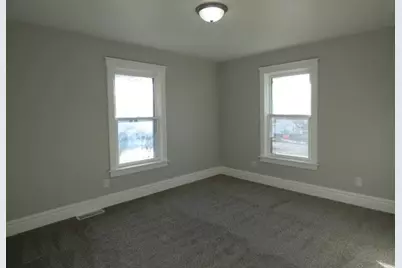 951 Highland Avenue, Beloit, WI 53511 - Photo 5