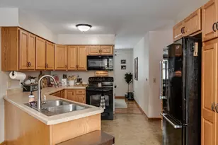 N6646 Fawn Cir, Pardeeville, WI 53954 - Photo 25