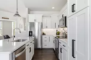 516 Noble Oak Run, Verona, WI 53593 - Photo 9