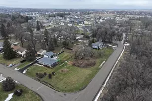 N53 W23713 Ervins Pl, Sussex, WI 53089 - Photo 1