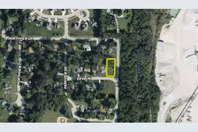 N53 W23713 Ervins Place, Sussex, WI 53089 - Photo 17