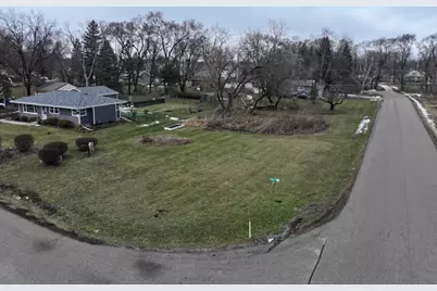 N53 W23713 Ervins Place, Sussex, WI 53089 - Photo 5