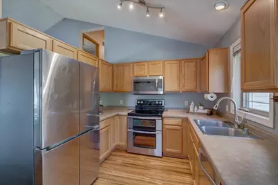 701 Killian Trail, Cottage Grove, WI 53527 - Photo 17