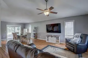 701 Killian Trail, Cottage Grove, WI 53527 - Photo 11