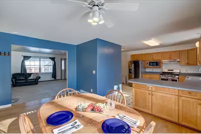 5215 Manitowoc Parkway, Madison, WI 53705 - Photo 9