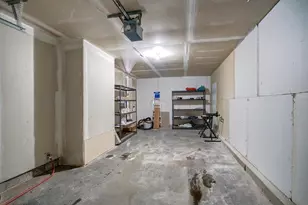 5215 Manitowoc Pkwy, Madison, WI 53705 - Photo 29