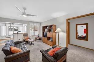 7214 Saukdale Dr, Madison, WI 53717 - Photo 7