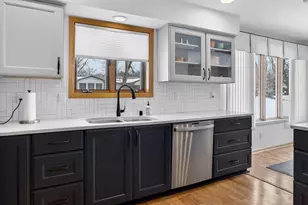 7214 Saukdale Dr, Madison, WI 53717 - Photo 13