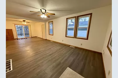 835 E Homeland Court, Beloit, WI 53511 - Photo 3