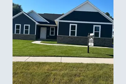 190 Deerrun Drive, Fall River, WI 53932 - Photo 5