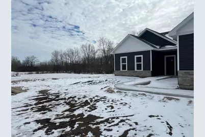 190 Deerrun Drive, Fall River, WI 53932 - Photo 3