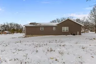312 Brooke Cir, Montello, WI 53949 - Photo 39