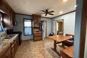 1203 Vine St, Beloit, WI 53511 - Photo 5