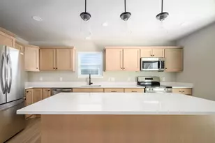 1642 Star Lgt Dr, Verona, WI 53593 - Photo 5