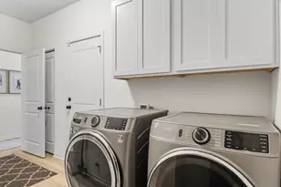 2753 Wayfair St, Fitchburg, WI 53711 - Photo 21