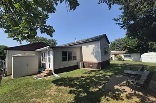 125 Falling Creek Cir, Janesville, WI 53548 - Photo 23