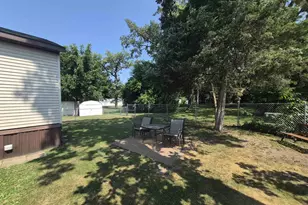 125 Falling Creek Cir, Janesville, WI 53548 - Photo 25