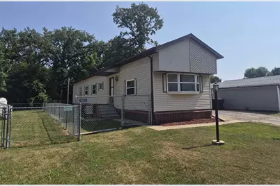 125 Falling Creek Circle #125, Janesville, WI 53548 - Photo 1