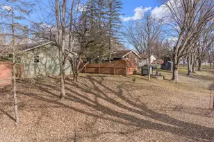 513 W 2nd St, Reedsburg, WI 53959 - Photo 25