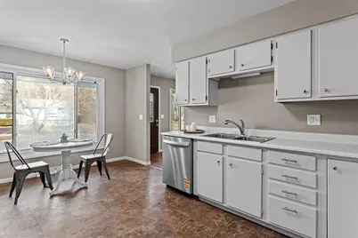 513 W 2nd Street, Reedsburg, WI 53959 - Photo 9