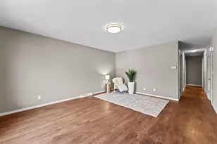 513 W 2nd St, Reedsburg, WI 53959 - Photo 5