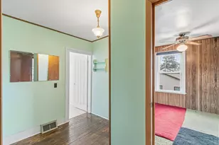 212 E Carroll St, Portage, WI 53901 - Photo 29