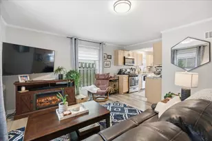 4218 Warwick Way, Madison, WI 53711 - Photo 3