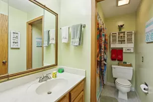 3108 Creekview Dr, Middleton, WI 53562 - Photo 15