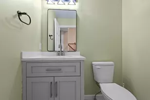 205 E Verleen Ave, Waunakee, WI 53597 - Photo 17