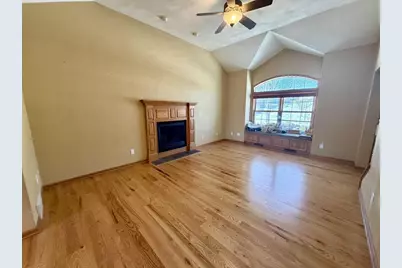 304 N 11th Avenue, Monroe, WI 53566 - Photo 9