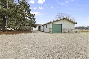 946 Canal Rd, Marshall, WI 53559 - Photo 61