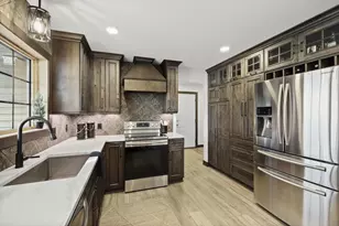 946 Canal Rd, Marshall, WI 53559 - Photo 15