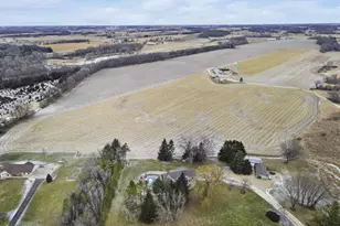 946 Canal Rd, Marshall, WI 53559 - Photo 77