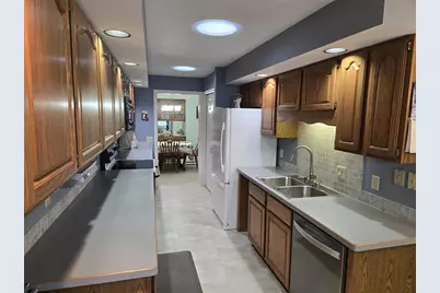 89 Golf Course Road #E, Madison, WI 53704 - Photo 7