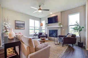 6870 Belle Fontaine Blvd, Middleton, WI 53562 - Photo 5
