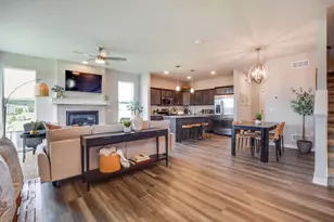 6866 Belle Fontaine Blvd, Middleton, WI 53562 - Photo 5
