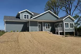 4159 Fox Frst Wy, DeForest, WI 53532 - Photo 5