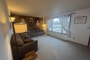 560 Elm St, Muscoda,  53573 - Photo 3
