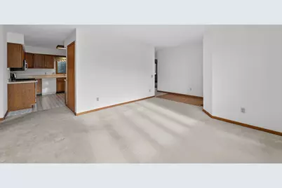 5758 Modernaire Street, Fitchburg, WI 53711 - Photo 7