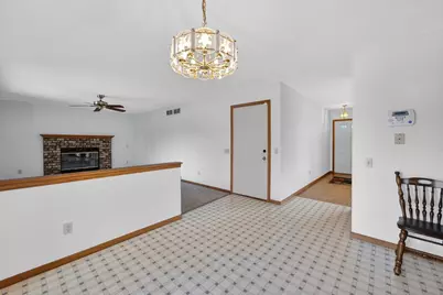 5758 Modernaire Street, Fitchburg, WI 53711 - Photo 15