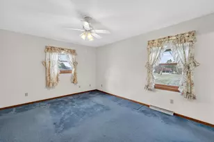 5758 Modernaire St, Fitchburg, WI 53711 - Photo 29