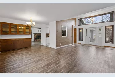 313 Sunset Road, Columbus, WI 53925 - Photo 7