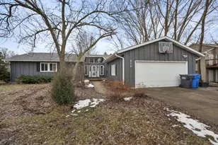 313 Sunset Rd, Columbus, WI 53925 - Photo 1