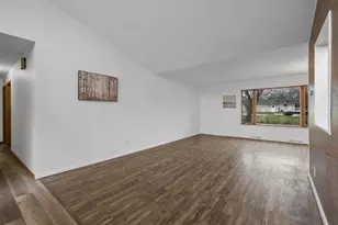 313 Sunset Rd, Columbus, WI 53925 - Photo 3