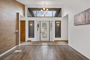 313 Sunset Rd, Columbus, WI 53925 - Photo 5