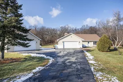 6668 W Wood Ridge Drive, Janesville, WI 53548 - Photo 3